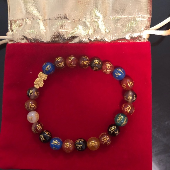 NWOT FENGSHUI PIXIU COLOURFUL WEALTH BRACELET - Picture 2 of 4
